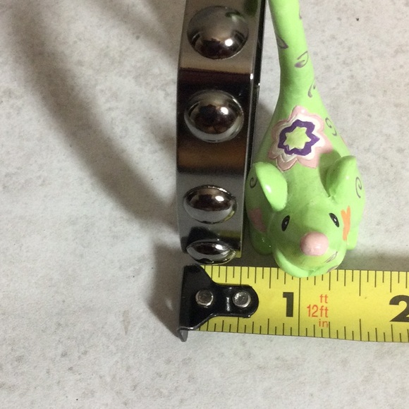 Gunmetal silver square rivet bangle - Picture 7 of 7